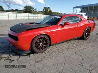 2015 Dodge Challenger R/T Plus with VIN 2C3CDZBT2FH706554, listed as a Copart auction lot 84264045 with 137,413 mi miles and Salvage title. Bid and sale history available at DreamBid. Image 1.