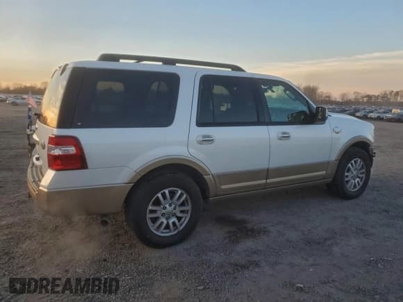 ✅ 2012 Ford Expedition XLT • VIN: 1FMJU1H50CEF39333 • Lot: 95259675. Listed on Copart with 151,996 mi. Free auction sales archive from the USA and detailed vehicle history report at DreamBid. Image 3.