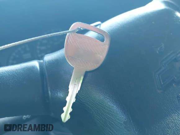 ✅ 2002 Chevrolet Silverado 1500 LS • VIN: 2GCEK19T521148204 • Лот: 43423698. Опубликован ранее на IAAI с пробегом 191 505 миль. Бесплатный доступ к архиву аукционных продаж из США и подробный отчёт об истории автомобиля на DreamBid. Изображение 11.