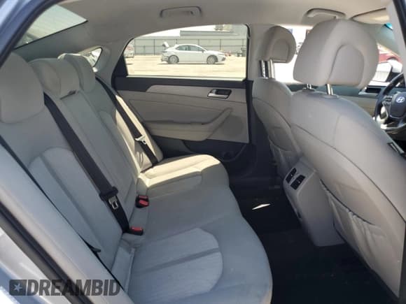 ✅ 2016 Hyundai Sonata • VIN: KMHE14L23GA024624 • Лот: 65855495. Опубликован ранее на Copart с пробегом 121 204 миль. Бесплатный доступ к архиву аукционных продаж из США и подробный отчёт об истории автомобиля на DreamBid. Изображение 10.