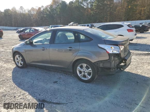 ✅ 2014 Ford Focus SE • VIN: 1FADP3F2XEL221592 • Lot: 92187715. Wystawiony na Copart z przebiegiem 151 763 mil. Bezpłatny archiwum sprzedaży aukcyjnych z USA i szczegółowy raport historii pojazdu na DreamBid. Zdjęcie 2.