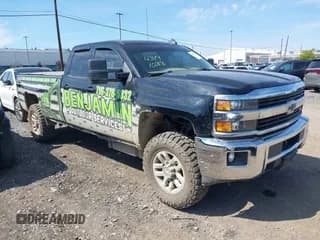 ✅ 2016 Chevrolet Silverado 2500HD LT • VIN: 1GC2KVE81GZ231834 • Lot: 43191038. Wystawiony na IAAI z przebiegiem 140 626 mil. Bezpłatny archiwum sprzedaży aukcyjnych z USA i szczegółowy raport historii pojazdu na DreamBid. Zdjęcie 1.