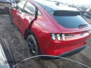 ✅ 2023 Ford Mustang Mach-E Premium • VIN: 3FMTK3SU0PMA67709 • Лот: 40973741. Опубликован ранее на IAAI с пробегом 9 930 миль. Бесплатный доступ к архиву аукционных продаж из США и подробный отчёт об истории автомобиля на DreamBid. Изображение 3.