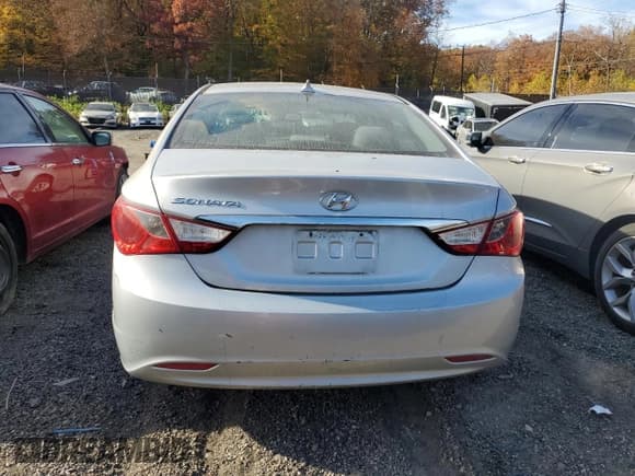 ✅ 2012 Hyundai Sonata GLS • VIN: 5NPEB4AC4CH342252 • Lot: 90823385. Listed on Copart with 145,214 mi. Free auction sales archive from the USA and detailed vehicle history report at DreamBid. Image 6.