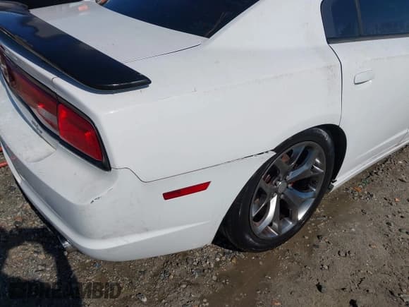 ✅ 2012 Dodge Charger RT • VIN: 2C3CDXCT1CH151417 • Lot: 43634702. Wystawiony na IAAI z przebiegiem 170 735 mil. Bezpłatny archiwum sprzedaży aukcyjnych z USA i szczegółowy raport historii pojazdu na DreamBid. Zdjęcie 19.