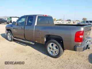 ✅ 2012 Chevrolet Silverado 1500 LT • VIN: 1GCRCSE01CZ327977 • Lot: 43379887. Wystawiony na IAAI z przebiegiem 73 817 mil. Bezpłatny archiwum sprzedaży aukcyjnych z USA i szczegółowy raport historii pojazdu na DreamBid. Zdjęcie 3.
