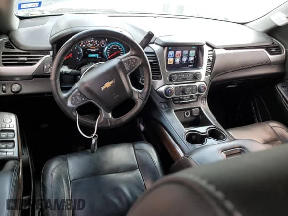 2017 Chevrolet Suburban LT z VIN 1GNSCHKC3HR306047, wystawiony jako Copart lot #72534444 z przebiegiem 151 748 mil mil oraz Szkoda całkowita • Salvage title. Historia ofert i sprzedaży dostępna na DreamBid. Obrazek 8.