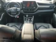 ✅ 2022 Toyota Highlander Limited • VIN: 5TDDZRBH8NS164454 • Lot: 67758645. Listed on Copart with 119,202 mi. Free auction sales archive from the USA and detailed vehicle history report at DreamBid. Image 8.