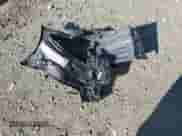 2021 Toyota Prius LE z VIN JTDKAMFP6M3174337, wystawiony jako Copart lot #81413265 z przebiegiem 142 475 mil mil oraz Szkoda całkowita • Salvage title. Historia ofert i sprzedaży dostępna na DreamBid. Obrazek 12.