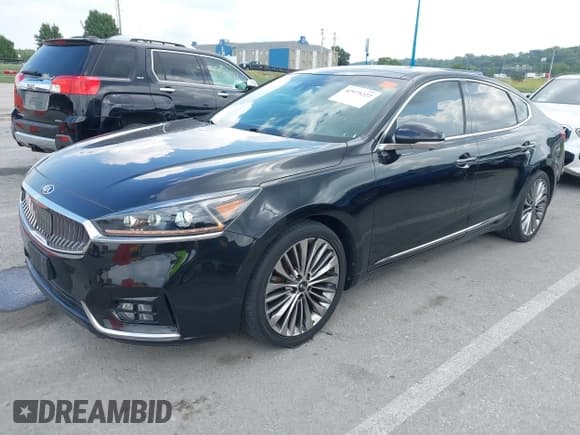 ✅ 2017 Kia Cadenza Premium • VIN: KNALC4J1XH5064996 • Lot: 42975222. Listed on IAAI with 121,161 mi. Free auction sales archive from the USA and detailed vehicle history report at DreamBid. Image 2.