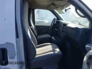 ✅ 2011 Chevrolet Express Cargo • VIN: 1GCSGAFX1B1175739 • Lot: 43458555. Wystawiony na IAAI z przebiegiem 95 298 mil. Bezpłatny archiwum sprzedaży aukcyjnych z USA i szczegółowy raport historii pojazdu na DreamBid. Zdjęcie 5.