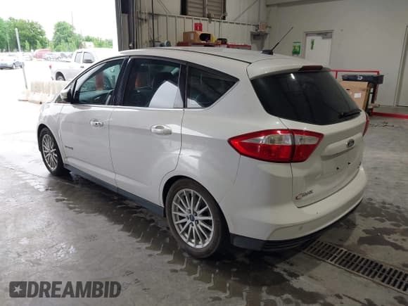 ✅ 2013 Ford C-Max SEL • VIN: 1FADP5BU4DL540861 • Lot: 42440095. Wystawiony na IAAI z przebiegiem 126 228 mil. Bezpłatny archiwum sprzedaży aukcyjnych z USA i szczegółowy raport historii pojazdu na DreamBid. Zdjęcie 3.