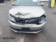 ✅ 2014 Volkswagen Jetta TDI w/Premium/Nav • VIN: 3VWLL7AJ9EM226026 • Lot: 42219871. Wystawiony na IAAI z przebiegiem 100 386 mil. Bezpłatny archiwum sprzedaży aukcyjnych z USA i szczegółowy raport historii pojazdu na DreamBid. Zdjęcie 6.