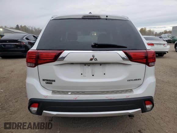 ✅ 2016 Mitsubishi Outlander GT • VIN: JA4JZ4AX3GZ602551 • Lot: 90791875. Listed on Copart with 198,501 mi. Free auction sales archive from the USA and detailed vehicle history report at DreamBid. Image 6.