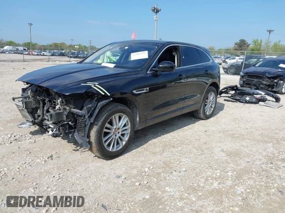 ✅ 2020 Jaguar F-Pace 30t Prestige • VIN: SADCK2GX1LA638590 • Лот: 42187351. Опубликован ранее на IAAI с пробегом 88 647 миль. Бесплатный доступ к архиву аукционных продаж из США и подробный отчёт об истории автомобиля на DreamBid. Изображение 2.