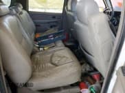 ✅ 2004 Chevrolet Suburban LT • VIN: 3GNEC16T34G185769 • Лот: 56181735. Опубликован ранее на Copart с пробегом 333 159 миль. Бесплатный доступ к архиву аукционных продаж из США и подробный отчёт об истории автомобиля на DreamBid. Изображение 11.