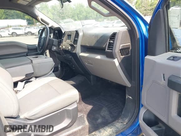 ✅ 2015 Ford F-150 XLT • VIN: 1FTEW1EF7FFC35721 • Lot: 42468894. Wystawiony na IAAI z przebiegiem 125 387 mil. Bezpłatny archiwum sprzedaży aukcyjnych z USA i szczegółowy raport historii pojazdu na DreamBid. Zdjęcie 5.