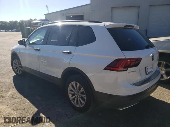 ✅ 2019 Volkswagen Tiguan S • VIN: 3VV1B7AXXKM090200 • Lot: 89528235. Listed on Copart with 87,213 mi. Free auction sales archive from the USA and detailed vehicle history report at DreamBid. Image 2.