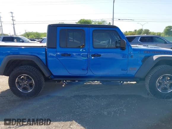 ✅ 2023 Jeep Gladiator Rubicon • VIN: 1C6JJTBG3PL581023 • Лот: 41963931. Опубликован ранее на IAAI с пробегом 15 023 миль. Бесплатный доступ к архиву аукционных продаж из США и подробный отчёт об истории автомобиля на DreamBid. Изображение 14.
