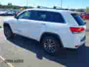 2018 Jeep Grand Cherokee Sterling z VIN 1C4RJFBGXJC267146, wystawiony jako IAAI lot #43411533 z przebiegiem 58 843 mil mil oraz . Historia ofert i sprzedaży dostępna na DreamBid. Obrazek 3.
