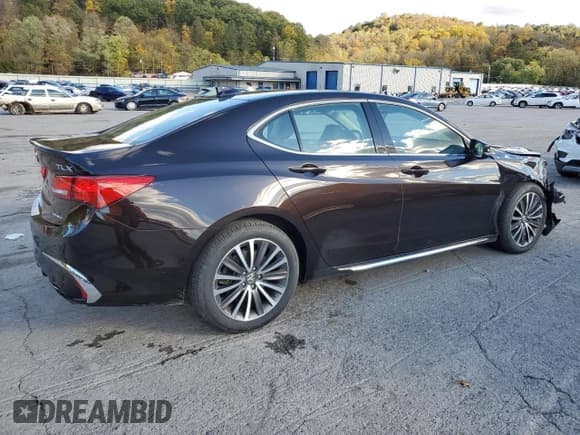 ✅ 2018 Acura TLX Advance • VIN: 19UUB3F78JA000049 • Лот: 82498575. Опубликован ранее на Copart с пробегом 95 012 миль. Бесплатный доступ к архиву аукционных продаж из США и подробный отчёт об истории автомобиля на DreamBid. Изображение 3.