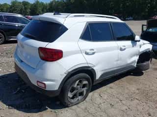 2022 Hyundai Venue SEL with VIN KMHRC8A38NU166803, listed as a IAAI auction lot 43095986 with 69,573 mi miles and . Bid and sale history available at DreamBid. Image 4.