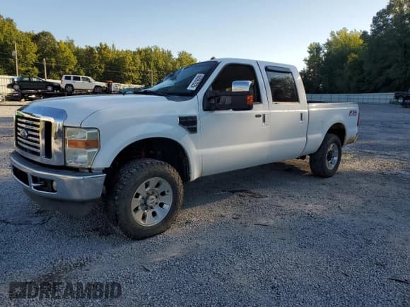 ✅ 2010 Ford F-250 XL • VIN: 1FTSW2B59AEB05779 • Lot: 69597825. Wystawiony na Copart z przebiegiem 238 289 mil. Bezpłatny archiwum sprzedaży aukcyjnych z USA i szczegółowy raport historii pojazdu na DreamBid. Zdjęcie 1.