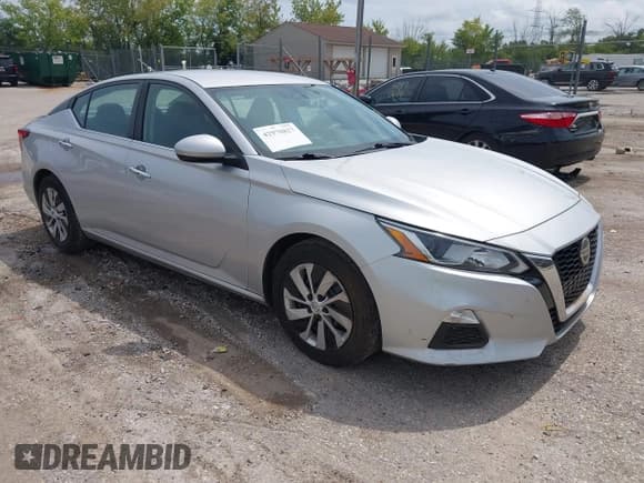 ✅ 2020 Nissan Altima S • VIN: 1N4BL4BV2LC247643 • Lot: 42970827. Wystawiony na IAAI z przebiegiem 105 738 mil. Bezpłatny archiwum sprzedaży aukcyjnych z USA i szczegółowy raport historii pojazdu na DreamBid. Zdjęcie 1.