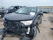 ✅ 2017 Toyota RAV4 LE • VIN: JTMZFREV4HJ123708 • Lot: 41691570. Wystawiony na IAAI z przebiegiem 150 489 mil. Bezpłatny archiwum sprzedaży aukcyjnych z USA i szczegółowy raport historii pojazdu na DreamBid. Zdjęcie 2.