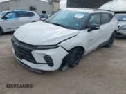 ✅ 2024 Chevrolet Blazer LT • VIN: 3GNKBDR43RS210038 • Lot: 42144722. Listed on IAAI with 10,862 mi. Free auction sales archive from the USA and detailed vehicle history report at DreamBid. Image 2.