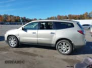 ✅ 2013 Chevrolet Traverse LT • VIN: 1GNKRGKD1DJ217751 • Lot: 43539079. Wystawiony na IAAI z przebiegiem 225 008 mil. Bezpłatny archiwum sprzedaży aukcyjnych z USA i szczegółowy raport historii pojazdu na DreamBid. Zdjęcie 14.