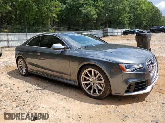 ✅ 2013 Audi RS 5 • VIN: WUAC6AFR1DA902733 • Lot: 68213465. Listed on Copart with 33,989 mi. Free auction sales archive from the USA and detailed vehicle history report at DreamBid. Image 4.