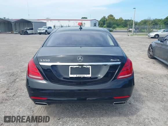 ✅ 2017 Mercedes-Benz S 550 • VIN: WDDUG8FB9HA311927 • Lot: 43149113. Wystawiony na IAAI z przebiegiem 59 916 mil. Bezpłatny archiwum sprzedaży aukcyjnych z USA i szczegółowy raport historii pojazdu na DreamBid. Zdjęcie 16.