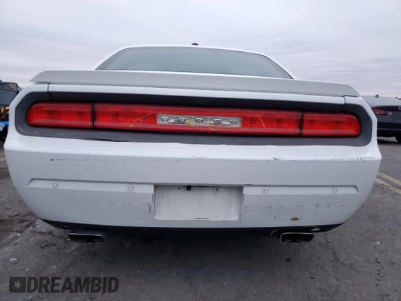 ✅ 2014 Dodge Challenger SXT • VIN: 2C3CDYAG7EH234140 • Lot: 83423914. Wystawiony na Copart z przebiegiem 86 237 mil. Bezpłatny archiwum sprzedaży aukcyjnych z USA i szczegółowy raport historii pojazdu na DreamBid. Zdjęcie 6.