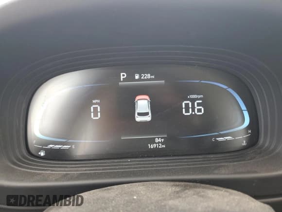 ✅ 2025 Hyundai Venue SE • VIN: KMHRB8A31SU352648 • Lot: 69258895. Listed on Copart with 16,912 mi. Free auction sales archive from the USA and detailed vehicle history report at DreamBid. Image 9.