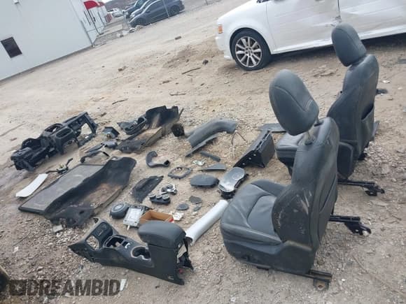 ✅ 2016 Jeep Renegade Limited • VIN: ZACCJADT3GPC85351 • Lot: 41697381. Listed on IAAI with Not provided. Free auction sales archive from the USA and detailed vehicle history report at DreamBid. Image 19.