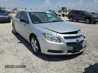 2010 Chevrolet Malibu 1FL z VIN 1G1ZA5E0XAF107140, wystawiony jako Copart lot #61450434 z przebiegiem 147 301 mil mil oraz Szkoda całkowita • Salvage title. Historia ofert i sprzedaży dostępna na DreamBid. Obrazek 4.