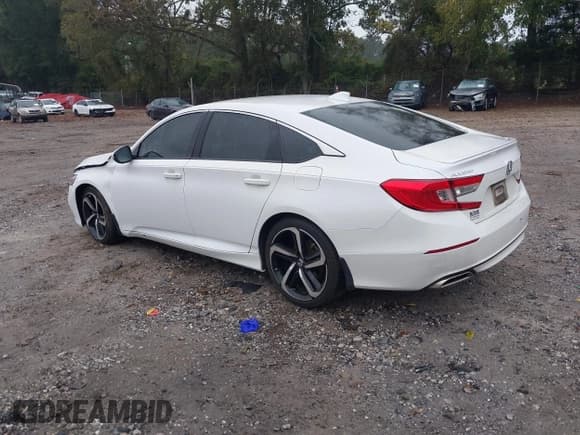 ✅ 2020 Honda Accord Sport • VIN: 1HGCV1F39LA102693 • Lot: 43367884. Listed on IAAI with 109,055 mi. Free auction sales archive from the USA and detailed vehicle history report at DreamBid. Image 3.