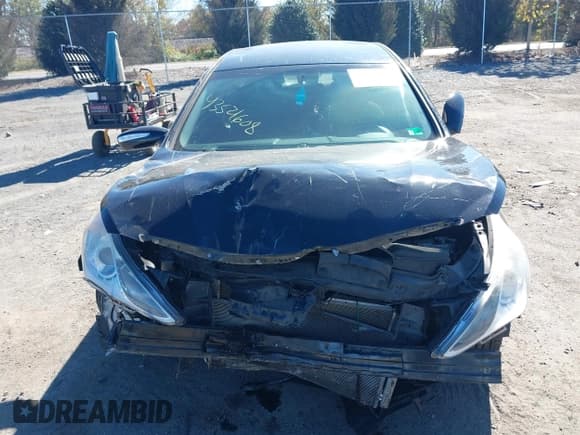 ✅ 2014 Hyundai Sonata GLS • VIN: 5NPEB4AC2EH926510 • Lot: 43521608. Wystawiony na IAAI z przebiegiem 83 018 mil. Bezpłatny archiwum sprzedaży aukcyjnych z USA i szczegółowy raport historii pojazdu na DreamBid. Zdjęcie 13.