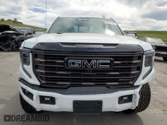 ✅ 2025 GMC Sierra 1500 AT4X • VIN: 3GTUUFE81SG204697 • Лот: 59916795. Опубликован ранее на Copart с пробегом 1 775 миль. Бесплатный доступ к архиву аукционных продаж из США и подробный отчёт об истории автомобиля на DreamBid. Изображение 5.