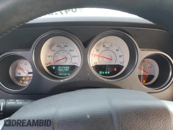 ✅ 2013 Dodge Challenger Rallye Redline • VIN: 2C3CDYAG8DH578901 • Lot: 84758974. Wystawiony na Copart z przebiegiem 128 468 mil. Bezpłatny archiwum sprzedaży aukcyjnych z USA i szczegółowy raport historii pojazdu na DreamBid. Zdjęcie 9.