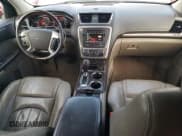 ✅ 2014 GMC Acadia Denali • VIN: 1GKKVTKD8EJ189336 • Lot: 91426495. Wystawiony na Copart z przebiegiem 139 623 mil. Bezpłatny archiwum sprzedaży aukcyjnych z USA i szczegółowy raport historii pojazdu na DreamBid. Zdjęcie 8.