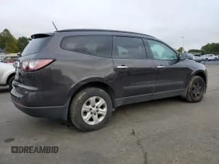 ✅ 2017 Chevrolet Traverse LS • VIN: 1GNKVFED4HJ135083 • Lot: 85736255. Wystawiony na Copart z przebiegiem 149 232 mil. Bezpłatny archiwum sprzedaży aukcyjnych z USA i szczegółowy raport historii pojazdu na DreamBid. Zdjęcie 3.