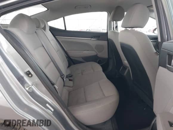 2017 Hyundai Elantra SE z VIN KMHD84LF2HU429867, wystawiony jako IAAI lot #43160044 z przebiegiem 127 518 mil mil oraz . Historia ofert i sprzedaży dostępna na DreamBid. Obrazek 8.