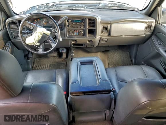 ✅ 2007 Chevrolet Silverado 2500HD LT1 • VIN: 1GCHK23DX7F149028 • Лот: 94741565. Опубликован ранее на Copart с пробегом 207 301 миль. Бесплатный доступ к архиву аукционных продаж из США и подробный отчёт об истории автомобиля на DreamBid. Изображение 8.
