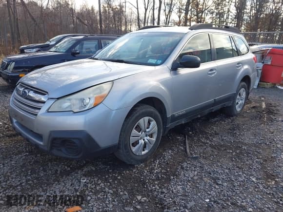 ✅ 2013 Subaru Outback 2.5i • VIN: 4S4BRBAC4D3224889 • Lot: 43716539. Wystawiony na IAAI z przebiegiem 169 190 mil. Bezpłatny archiwum sprzedaży aukcyjnych z USA i szczegółowy raport historii pojazdu na DreamBid. Zdjęcie 2.