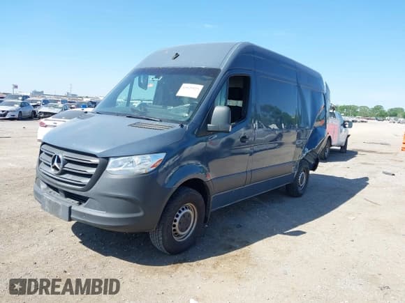 ✅ 2019 Mercedes-Benz Sprinter Cargo • VIN: WD4PF0CD8KP042279 • Lot: 42025923. Listed on IAAI with 132,729 mi. Free auction sales archive from the USA and detailed vehicle history report at DreamBid. Image 17.