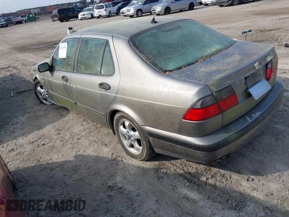 ✅ 2001 Saab 9-5 SE • VIN: YS3EF48Z613013360 • Лот: 41801183. Опубликован ранее на IAAI с пробегом 187 000 миль. Бесплатный доступ к архиву аукционных продаж из США и подробный отчёт об истории автомобиля на DreamBid. Изображение 3.