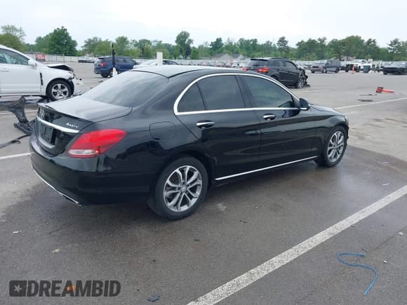 ✅ 2017 Mercedes-Benz C 300 • VIN: WDDWF4KB5HR229057 • Lot: 42341313. Listed on IAAI with 90,704 mi. Free auction sales archive from the USA and detailed vehicle history report at DreamBid. Image 4.