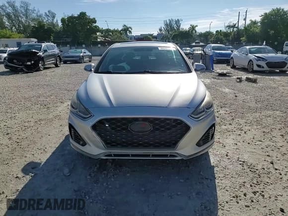 ✅ 2018 Hyundai Sonata Sport Plus • VIN: 5NPE34AF8JH681357 • Лот: 80261435. Опубликован ранее на Copart с пробегом 73 475 миль. Бесплатный доступ к архиву аукционных продаж из США и подробный отчёт об истории автомобиля на DreamBid. Изображение 13.